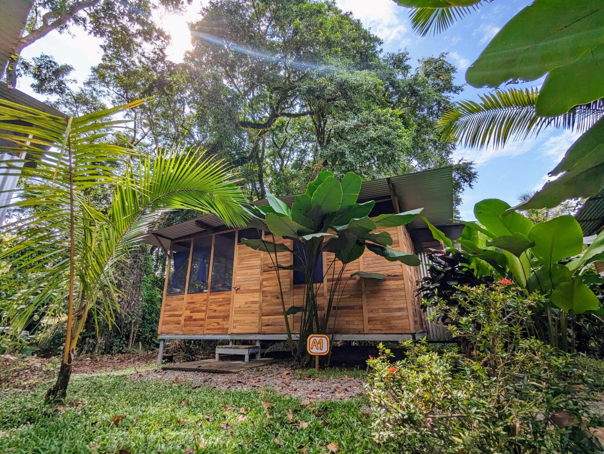 Arboura Eco Cabins Uvita Exterior photo