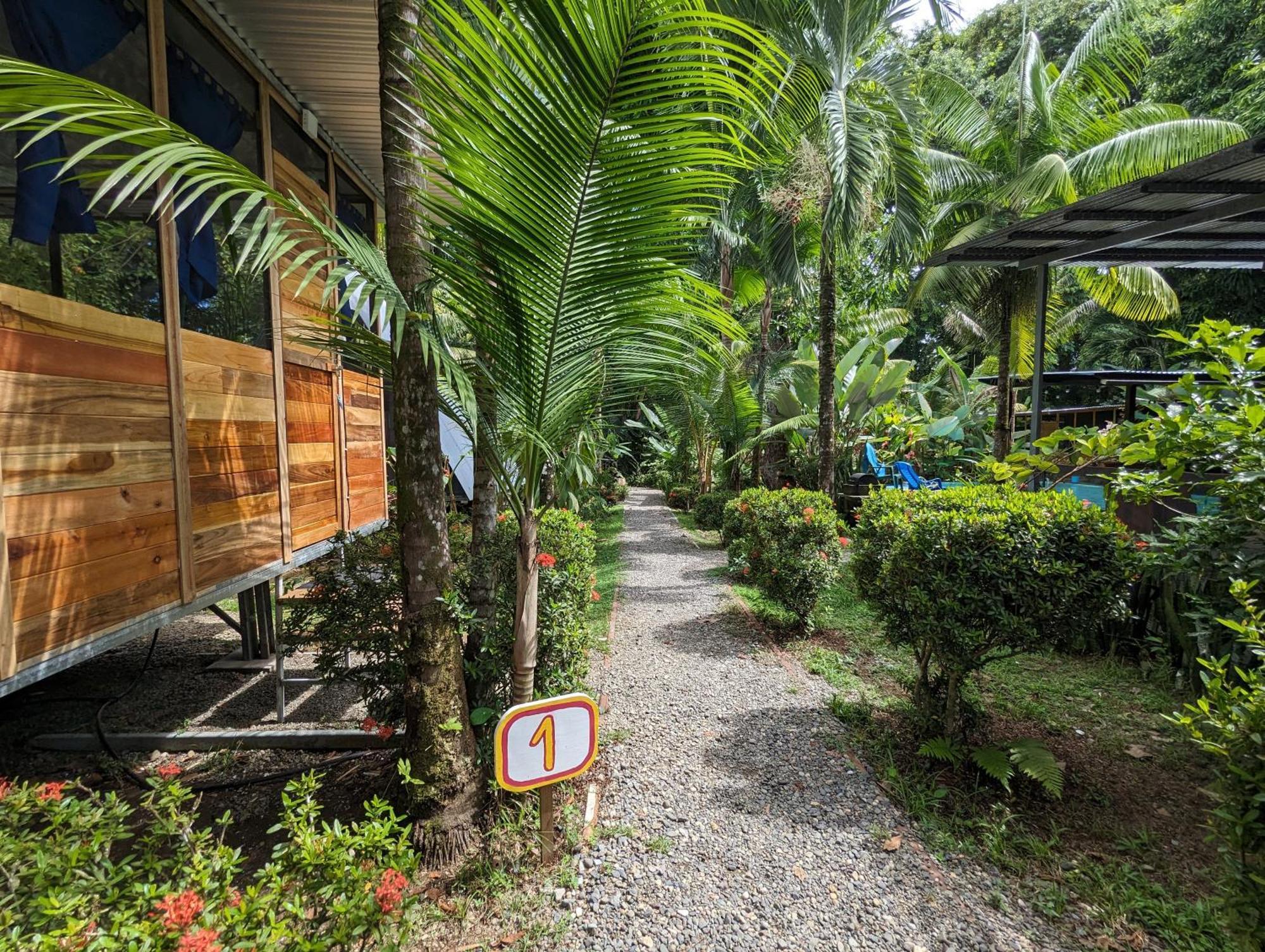 Arboura Eco Cabins Uvita Exterior photo