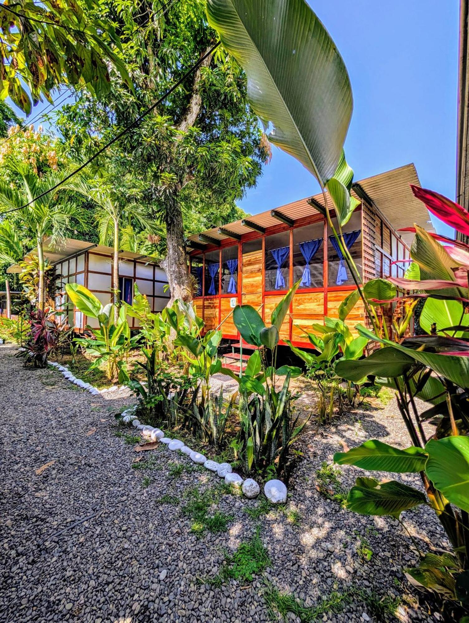 Arboura Eco Cabins Uvita Exterior photo